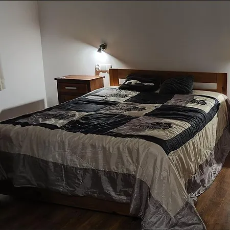 Lucy's Place Apartment