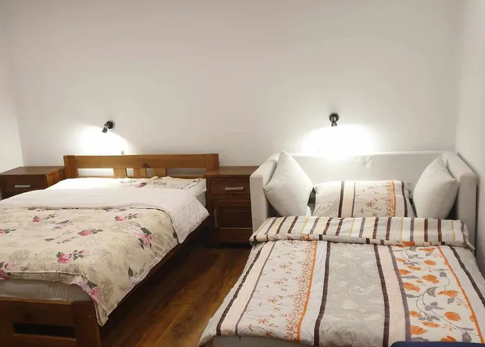 Lucy's Place Apartmán